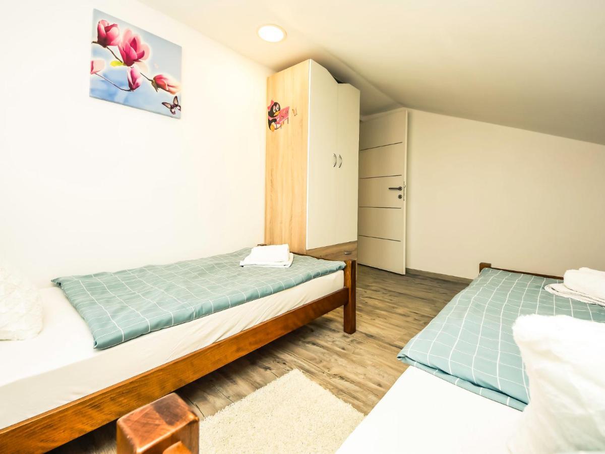 Apartment Matanovi Dvori-2 Vir Esterno foto