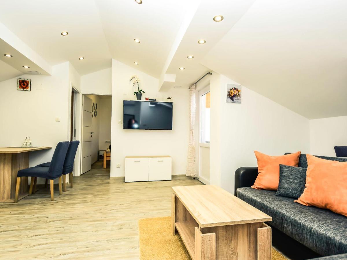Apartment Matanovi Dvori-2 Vir Esterno foto